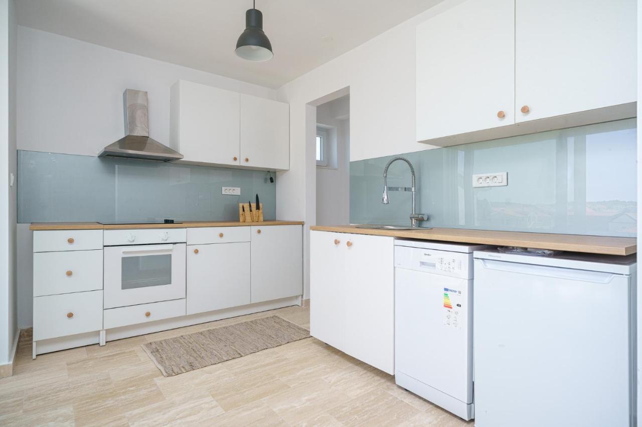 Vila Regina Apartment Regina With Swimming Pool Jezera Εξωτερικό φωτογραφία