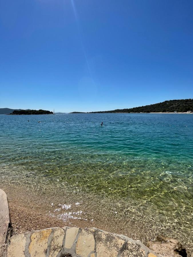 Vila Regina Apartment Regina With Swimming Pool Jezera Εξωτερικό φωτογραφία