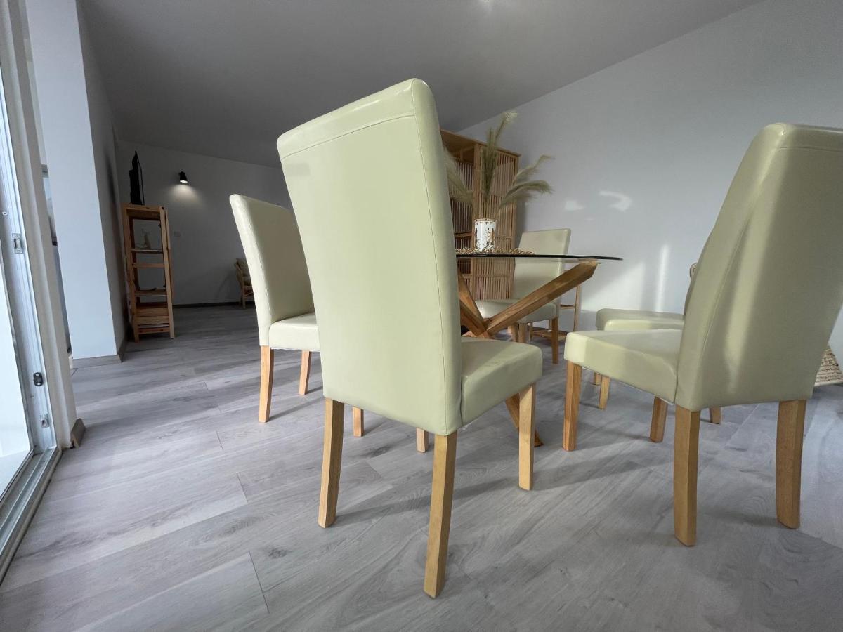 Vila Regina Apartment Regina With Swimming Pool Jezera Εξωτερικό φωτογραφία