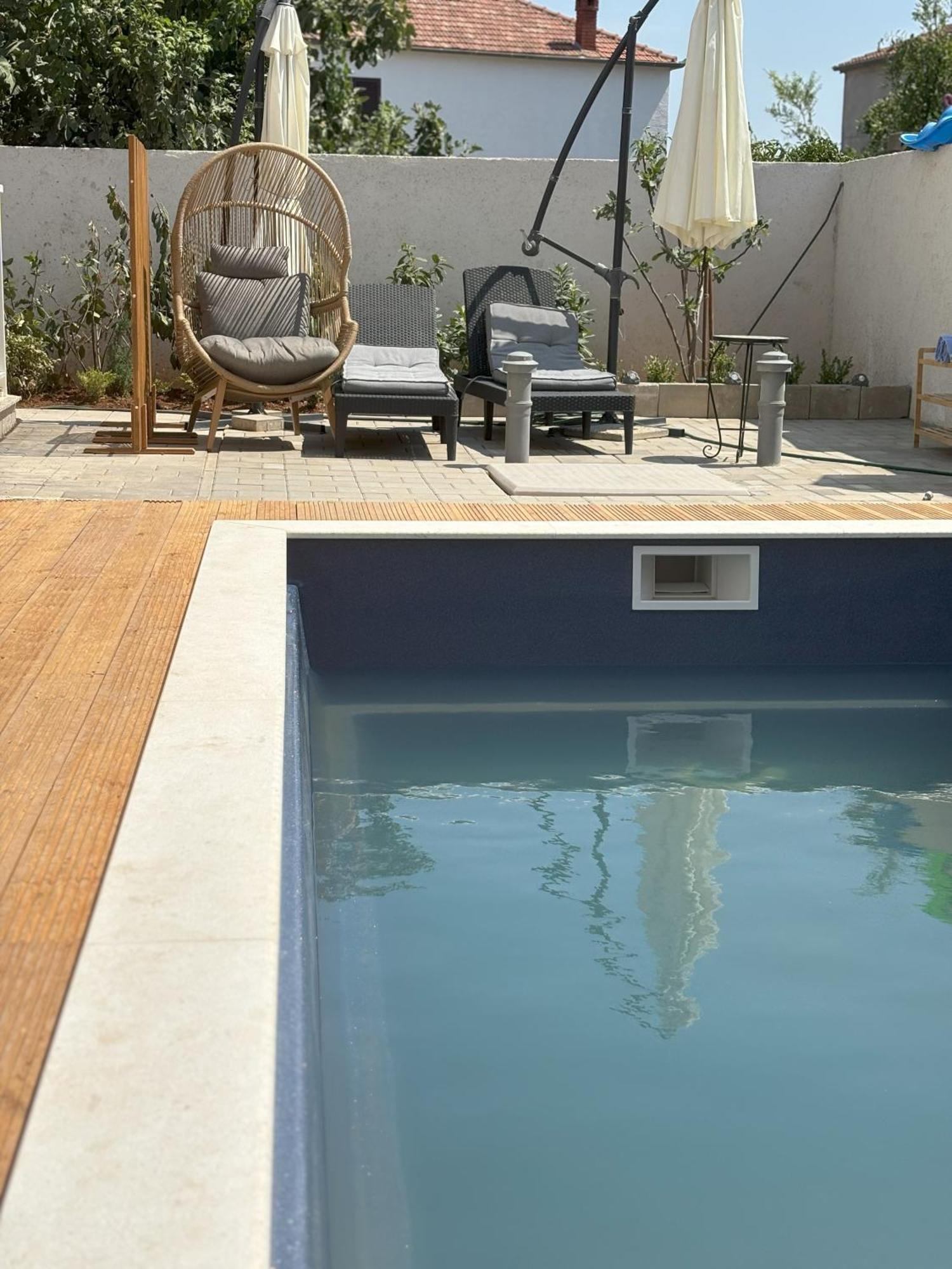 Vila Regina Apartment Regina With Swimming Pool Jezera Εξωτερικό φωτογραφία