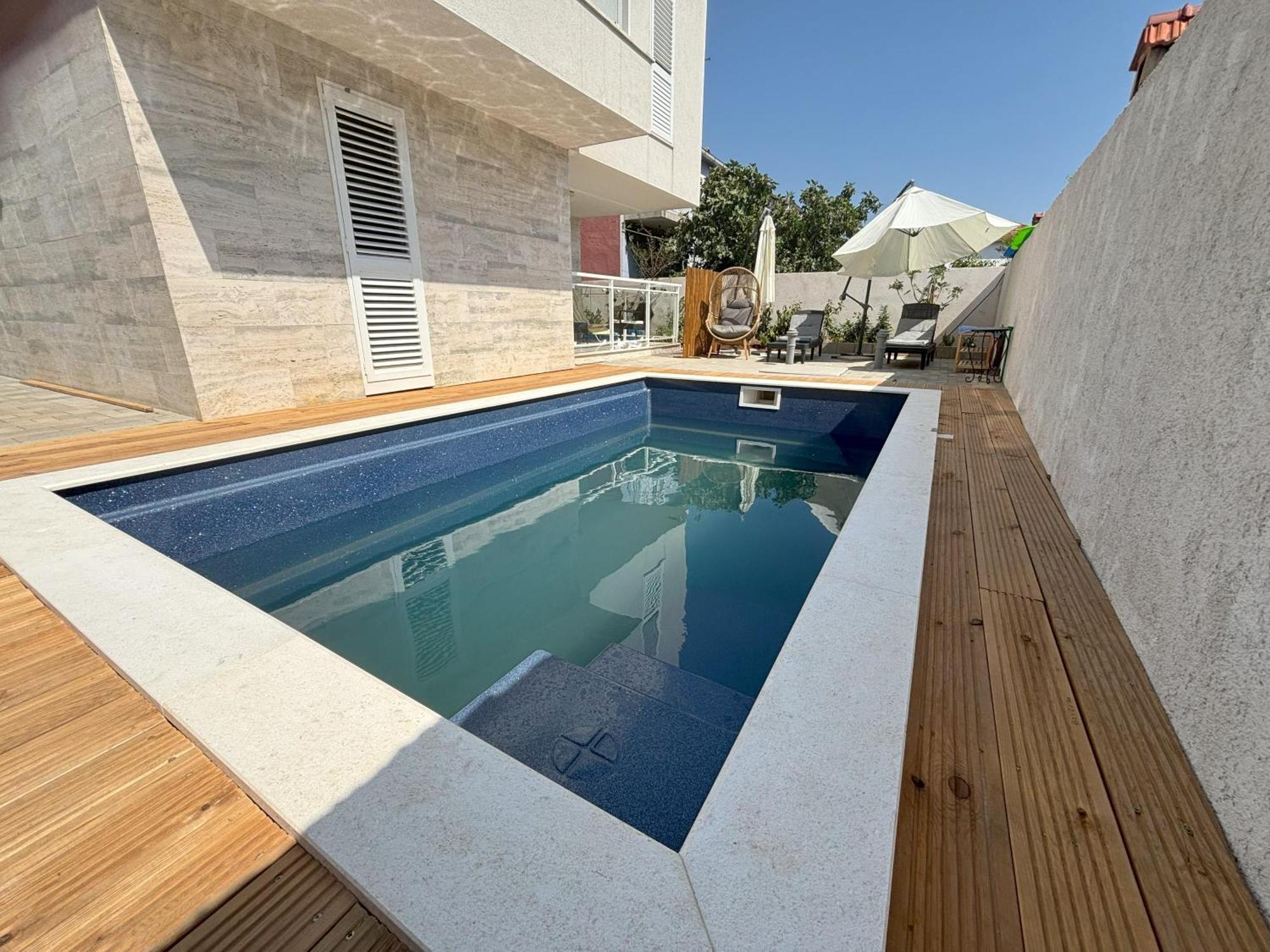 Vila Regina Apartment Regina With Swimming Pool Jezera Εξωτερικό φωτογραφία