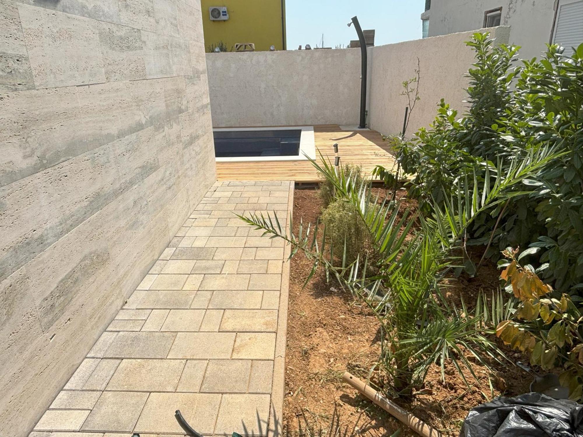Vila Regina Apartment Regina With Swimming Pool Jezera Εξωτερικό φωτογραφία